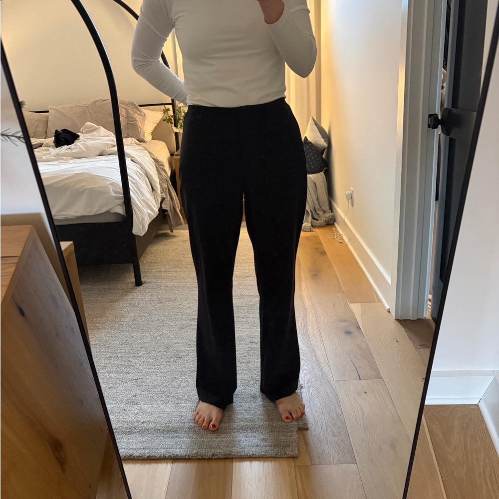 Lululemon Black Smooth Fit Pull-On Pants, size 14